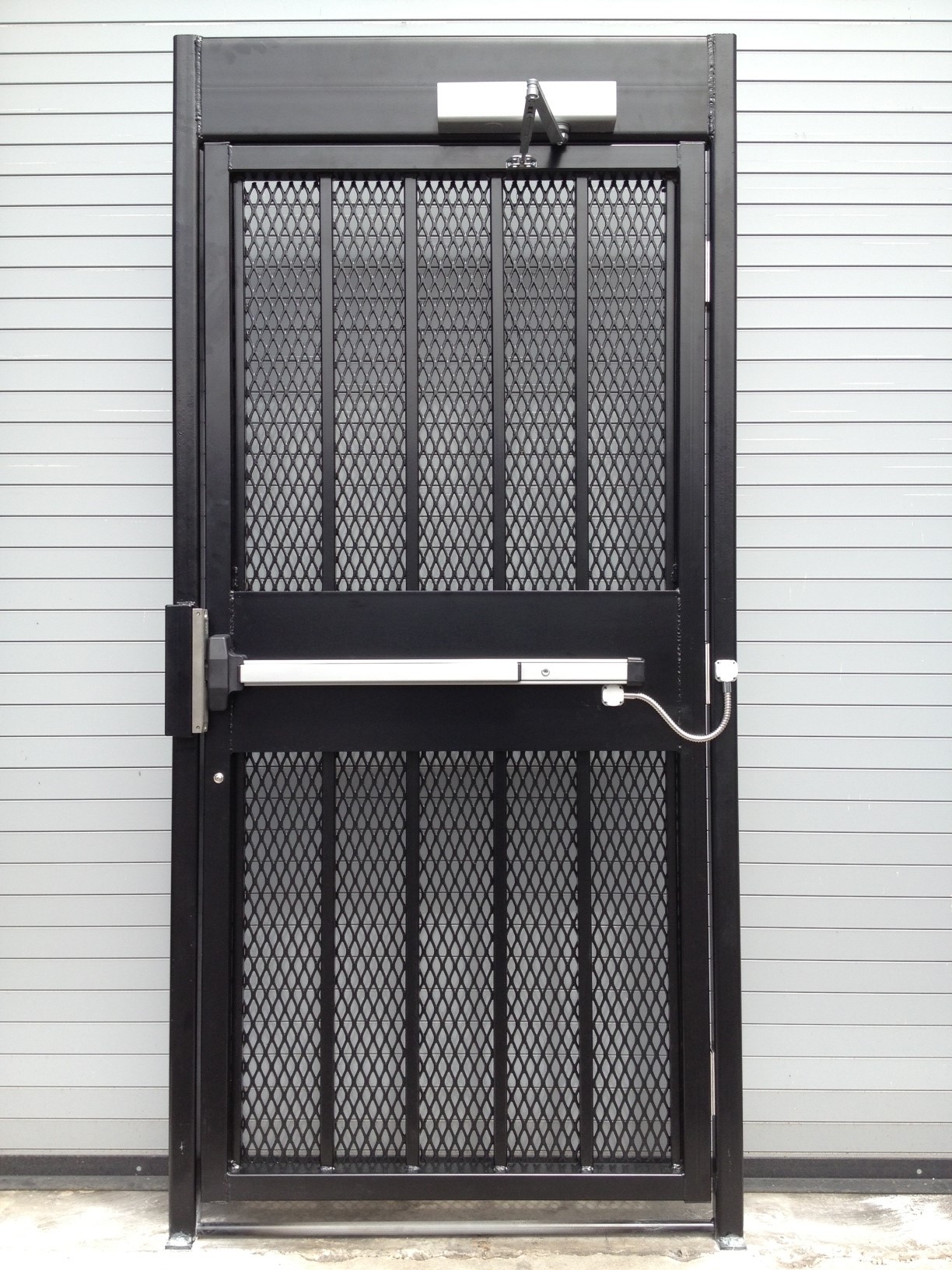Commercial pedestrian gate access control for Dallas TX warehouse and industrial properties